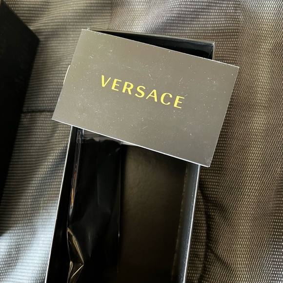 Versace Sunglasses - Picture 4 of 6